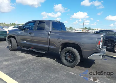 2015 Toyota Tundra Sr5 5.7L V8 z USA, uszkodzony, nr VIN 5TFRY5F13FX185139